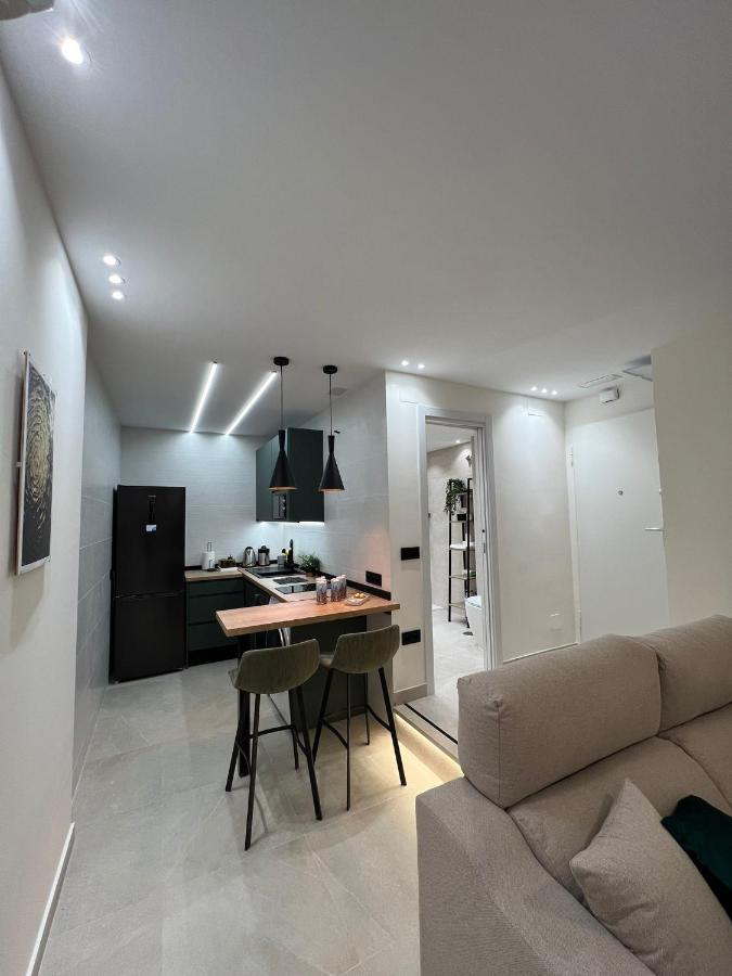 Zelun Suite Torremolinos Center Exterior photo